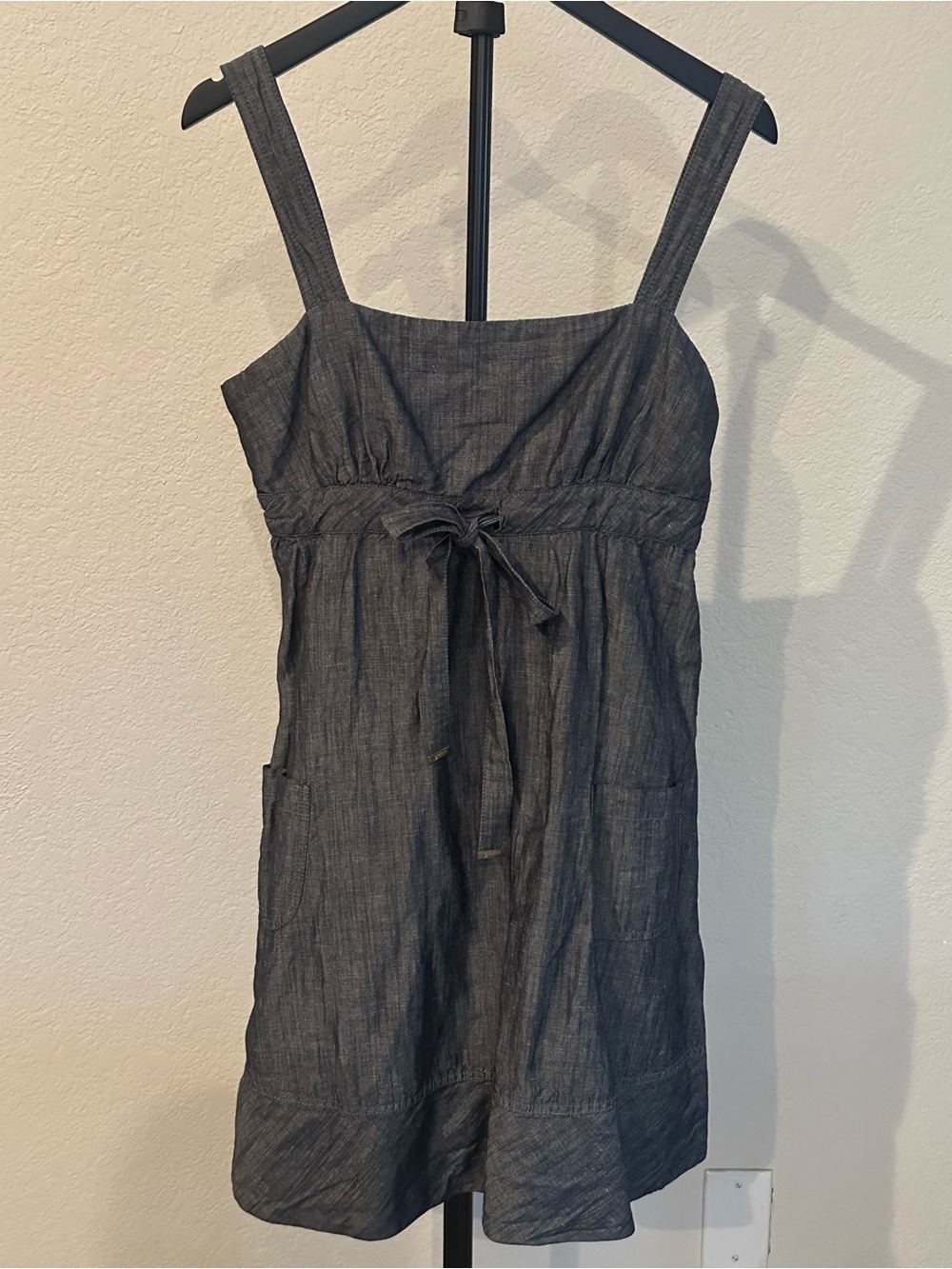 Guess Gray Sleeveless Tie-Waist Mini Dress Size Medium